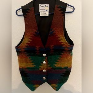 EUC vintage 90’s Pioneer wear button down vest size M